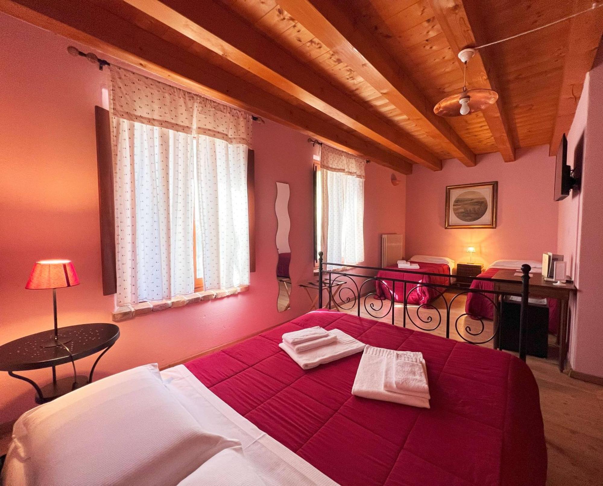 Agriturismo Corte Pellegrini San Martino Buon Albergo Exteriör bild
