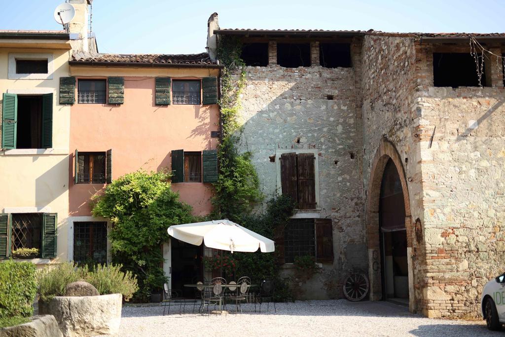 Agriturismo Corte Pellegrini San Martino Buon Albergo Exteriör bild