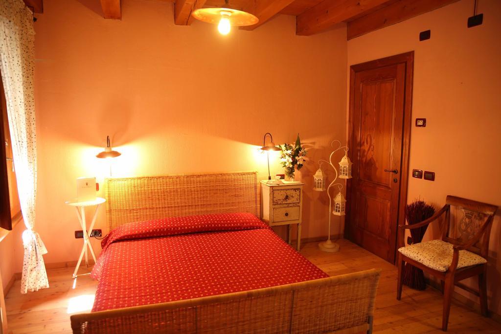 Agriturismo Corte Pellegrini San Martino Buon Albergo Rum bild